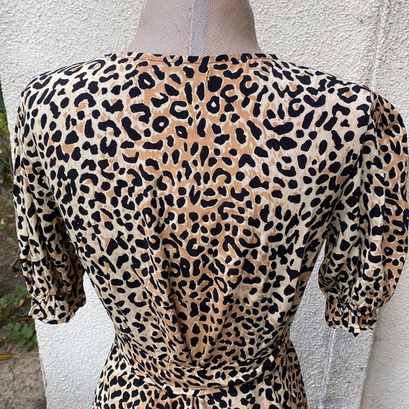 NWOT Faithfull The Brand Abbey The Wrap dress w/ elastic sleeves & sash tie - Picture 8 of 14